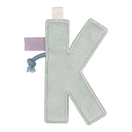 Lettre en tissu K