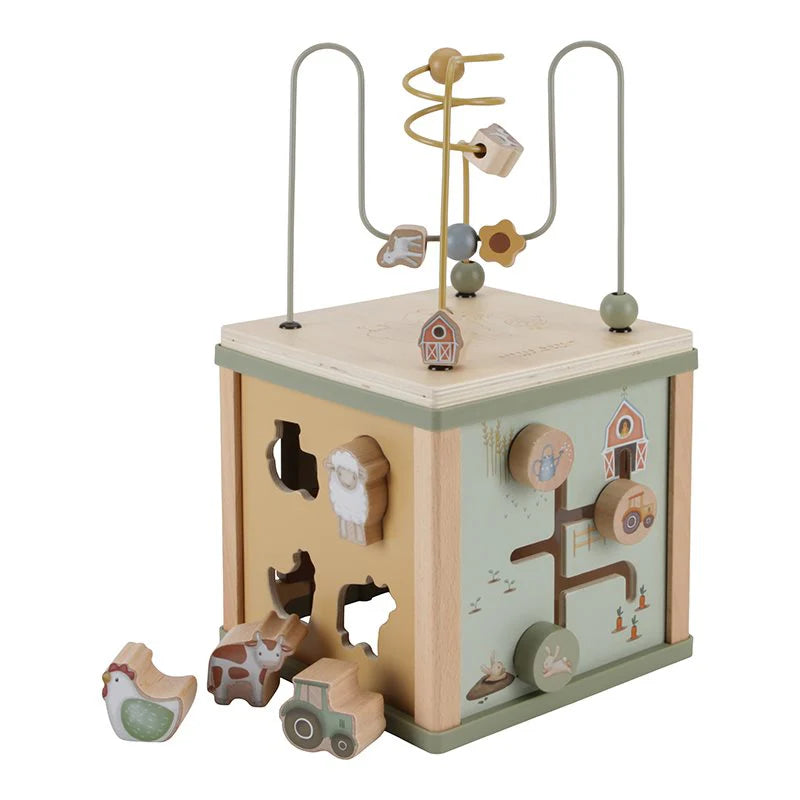 Cube d'activités en bois