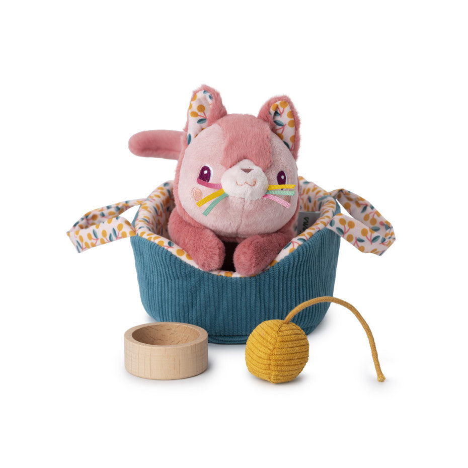 Peluche sonore Jeanne le chat et son panier