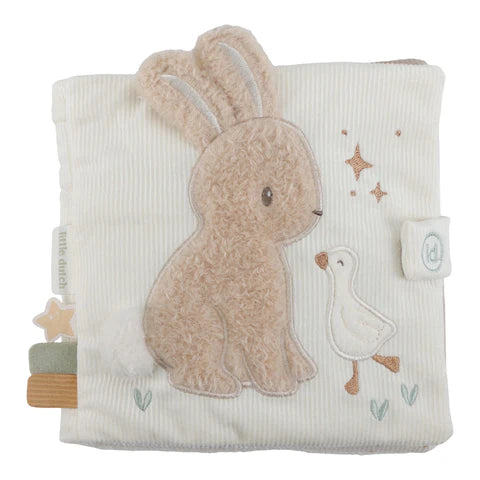 Livre d'activités Petite oie et petit lapin