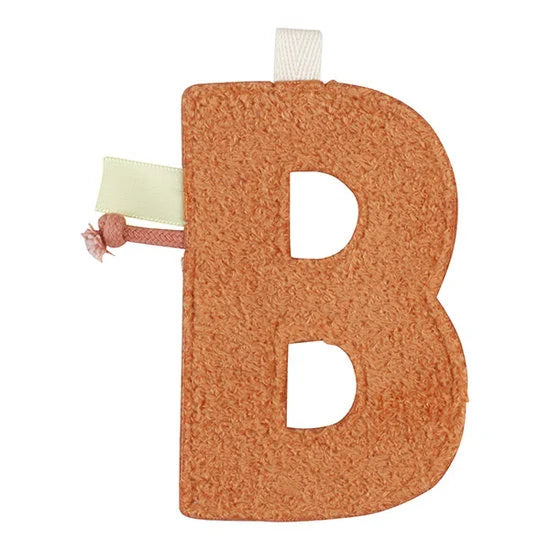 Lettre en tissu B