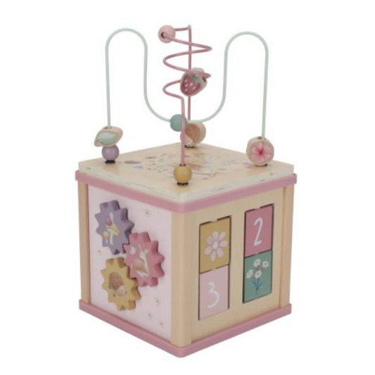 Cube d'activités en bois