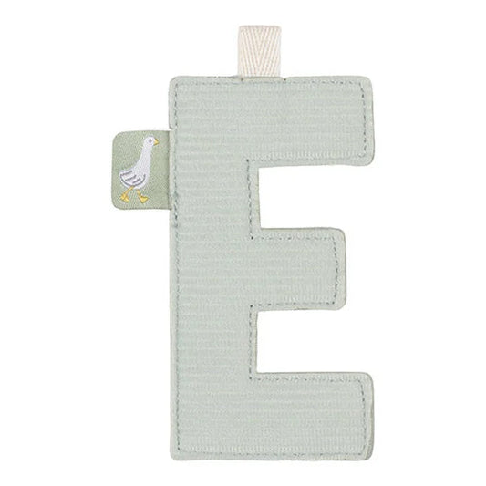 Lettre en tissu E